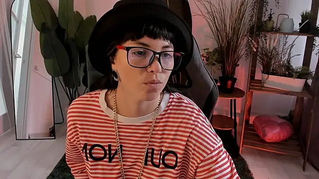NeoGeisha online show from July 15, 3:45 am