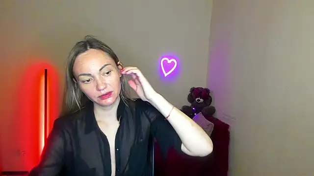 Snapshot of BlondMikey22 chatting on June 17, 11:23 am BlondMikey22 online show from June 17, 11:23 am