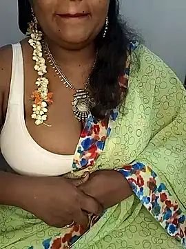 Snapshot of Archana_achu143 chatting on April 1, 1:41 pm Archana achu143 online show from April 1, 1:41 pm