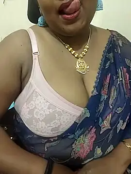Snapshot of Archana_achu143 chatting on May 15, 4:14 pm Archana achu143 online show from May 15, 4:14 pm