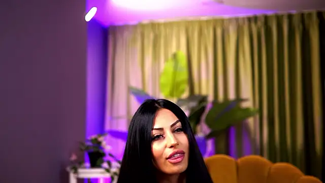 DelilahRayn online show from March 7, 7:55 pm