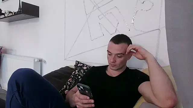 Snapshot of FortunaXmen chatting on February 8, 9:56 am FortunaXmen online show from February 8, 9:56 am