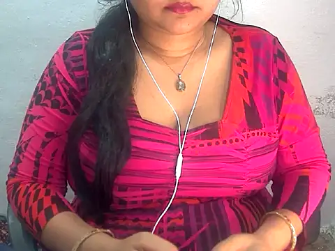 Snapshot of Saniya_K2 chatting on May 7, 4:12 pm Saniya K2 online show from May 7, 4:12 pm
