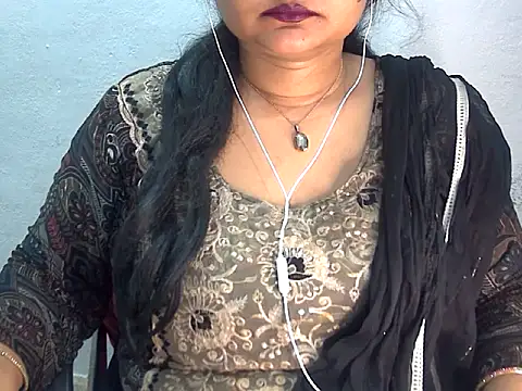 Snapshot of Saniya_K2 chatting on May 12, 4:04 pm Saniya K2 online show from May 12, 4:04 pm