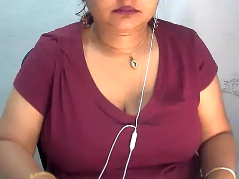Snapshot of Saniya_K2 chatting on May 14, 8:15 pm Saniya K2 online show from May 14, 8:15 pm