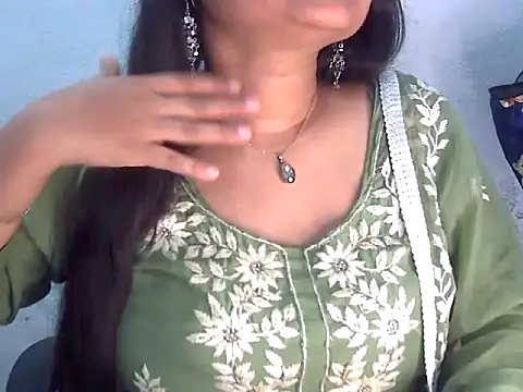 Snapshot of Saniya_K2 chatting on May 15, 12:34 pm Saniya K2 online show from May 15, 12:34 pm