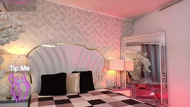 YazminJenner online show from April 29, 5:11 am