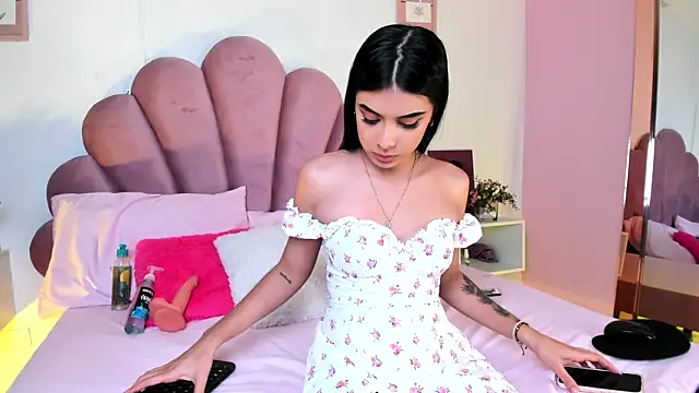 Lili Stone  online show from March 9, 3:10 am