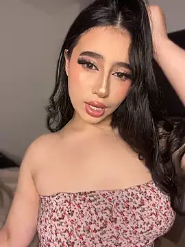 Snapshot of Sofiia_Vegaa chatting on April 18, 1:53 am Sofiia Vegaa online show from April 18, 1:53 am