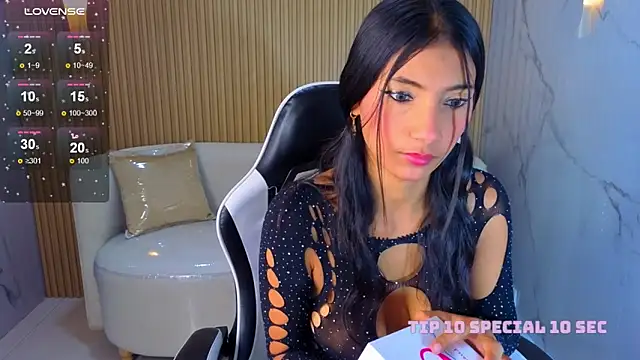 Perla Moon Tx online show from February 11, 12:32 pm