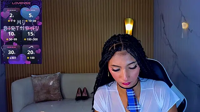 Perla Moon Tx online show from March 13, 12:45 pm