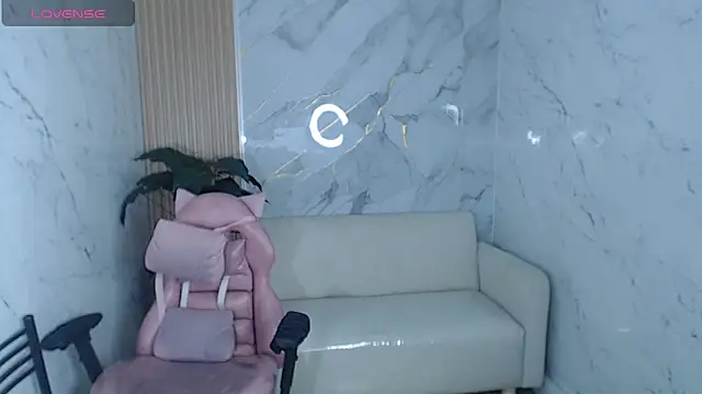 rox luxury tf online show from March 8, 1:37 pm