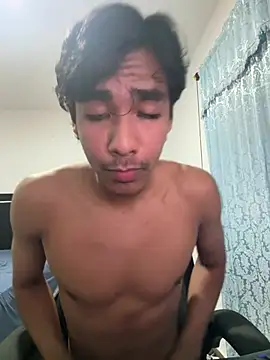 Pedestal diamant online show from February 27, 12:10 am