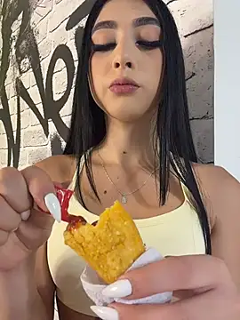 BadLilAngelXXX online show from July 23, 1:09 pm