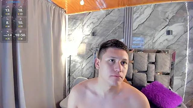 Snapshot of Manson_and_Zoe chatting on March 16, 11:25 am Manson and Zoe online show from March 16, 11:25 am