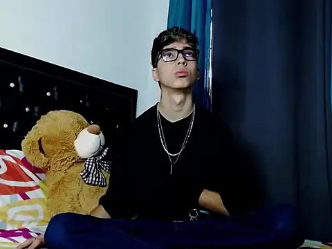 gabriel x18 online show from February 9, 12:42 pm