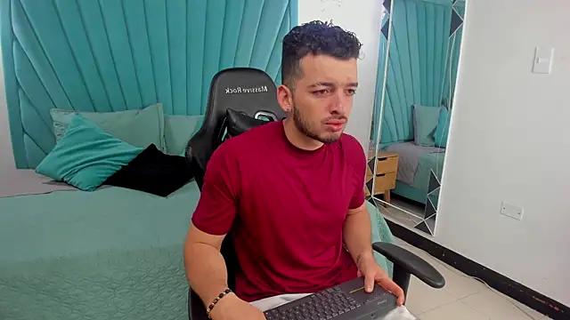 Logan Wolf-js online show from March 20, 12:10 pm