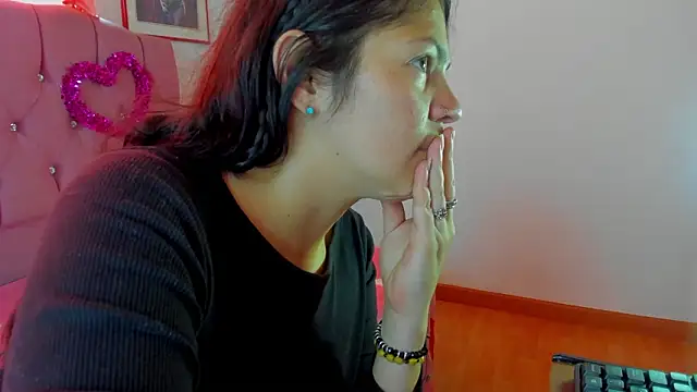 ari le online show from February 19, 4:14 pm