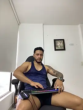 MattiaDupont online show from March 10, 9:20 pm