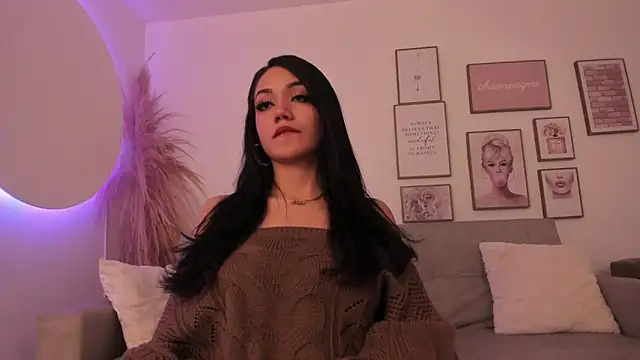 Mila jenner online show from April 10, 10:03 pm