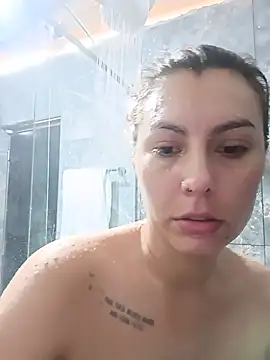 Snapshot of AnnyaEvans chatting on June 24, 9:58 pm AnnyaEvans online show from June 24, 9:58 pm