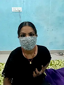 hotcoolcool2 online show from March 16, 5:02 am