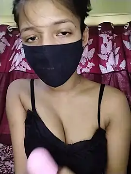 Naina-hott online show from June 3, 8:39 am