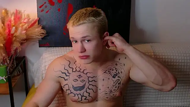 SterlingNoir online show from February 18, 9:44 pm