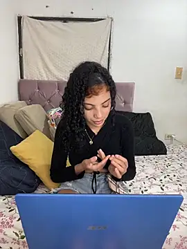 Britney  Latina online show from March 4, 2:17 am