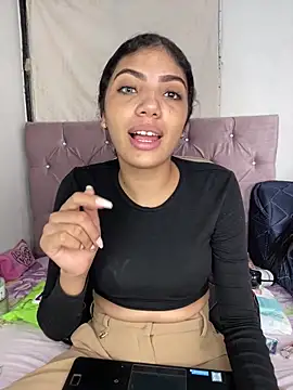 Britney  Latina online show from March 13, 3:18 pm