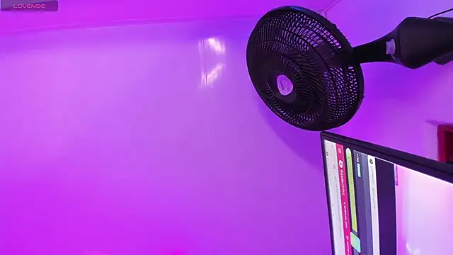 Madison Rosee online show from May 1, 12:26 am
