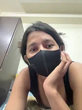 raavigirl online show from March 14, 6:57 pm