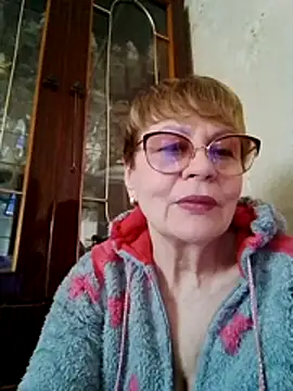 SophieBurns online show from April 24, 10:39 am
