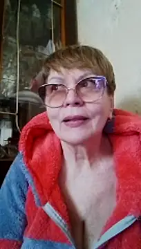 SophieBurns online show from April 27, 9:29 am