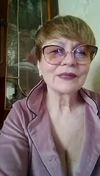 SophieBurns online show from May 9, 10:31 am
