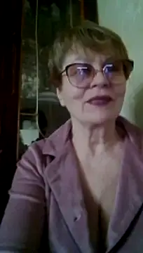 SophieBurns online show from May 13, 11:51 am