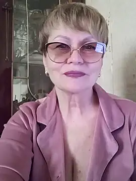 SophieBurns online show from June 13, 11:08 am