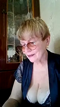SophieBurns online show from June 26, 10:41 am