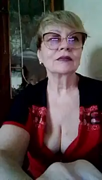 SophieBurns online show from July 5, 10:44 am