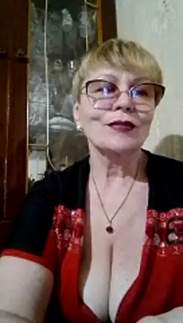 SophieBurns online show from July 26, 2:46 pm