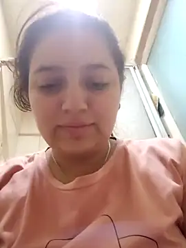 MajoArias online show from March 15, 5:52 pm