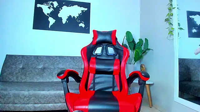 Alessrose online show from February 14, 8:16 pm