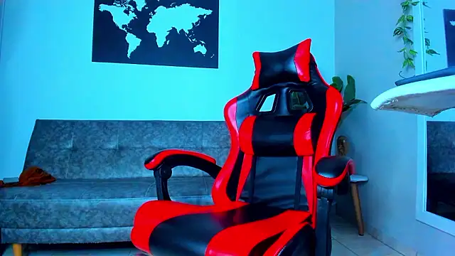 Alessrose online show from February 16, 7:43 pm