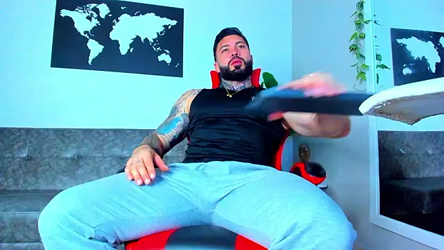 Alessrose online show from February 20, 7:47 pm