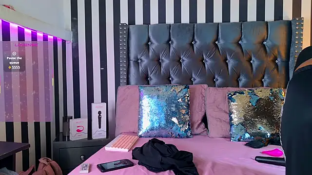 Northyking  online show from June 6, 4:23 pm
