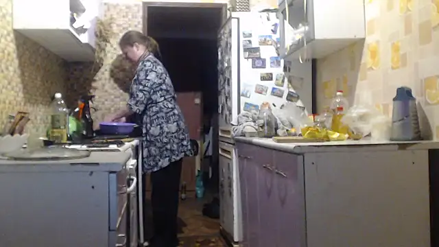 Snapshot of EliciaKush chatting on March 7, 7:55 pm EliciaKush online show from March 7, 7:55 pm