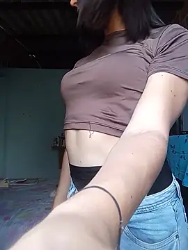 Snapshot of lucyscay_ chatting on June 10, 8:08 pm lucyscay online show from June 10, 8:08 pm
