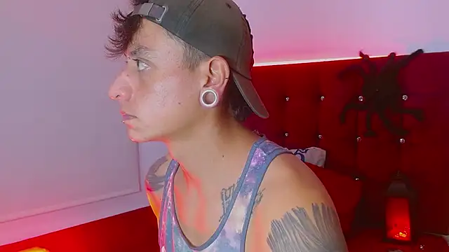 SkinnyDevil12 online show from March 9, 3:32 am