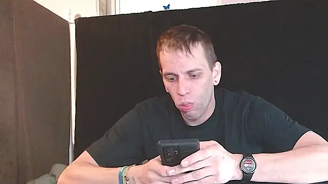 cguffey2284 online show from March 13, 9:43 pm