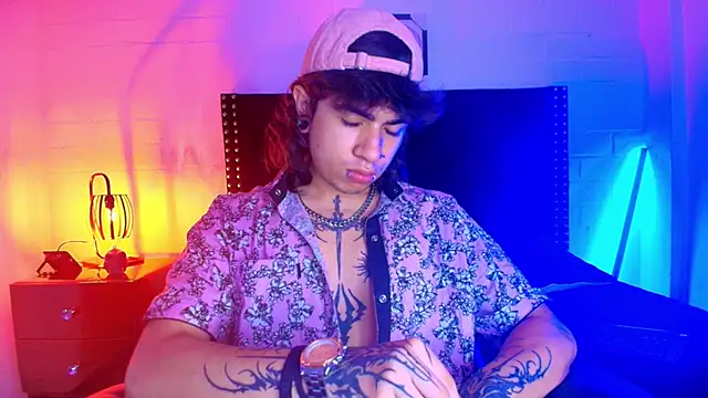 Axell Kussh online show from March 3, 12:33 pm